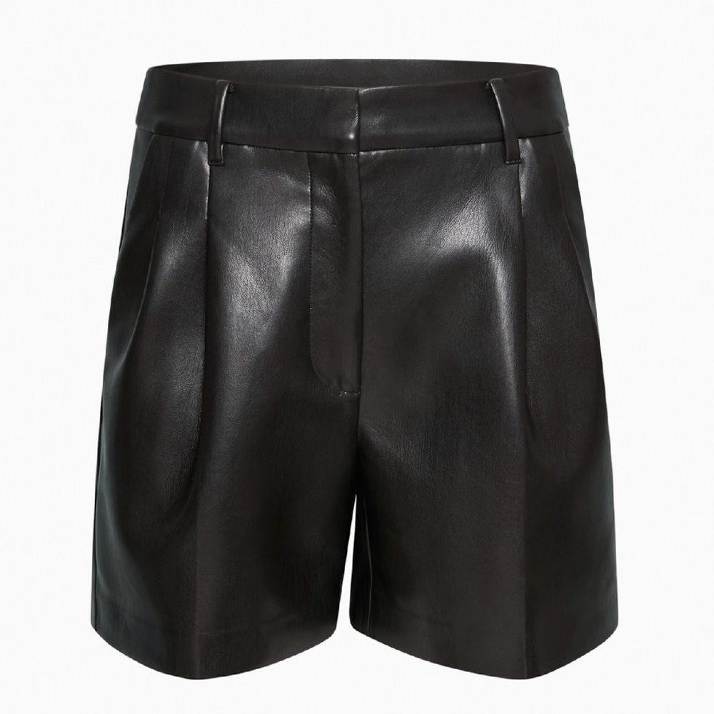 Aritzia Effortless 5” Black Leather Women's Shorts